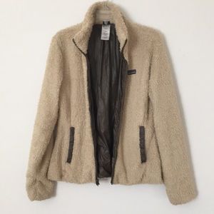 Beige Patagonia jacket